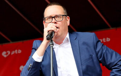 Als de macht niet in het parlement ligt, waar dan wel?